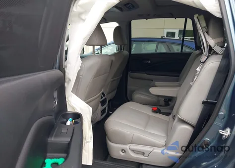 2017 Honda Pilot Elite z USA, uszkodzony, nr VIN 5FNYF6H01HB061427